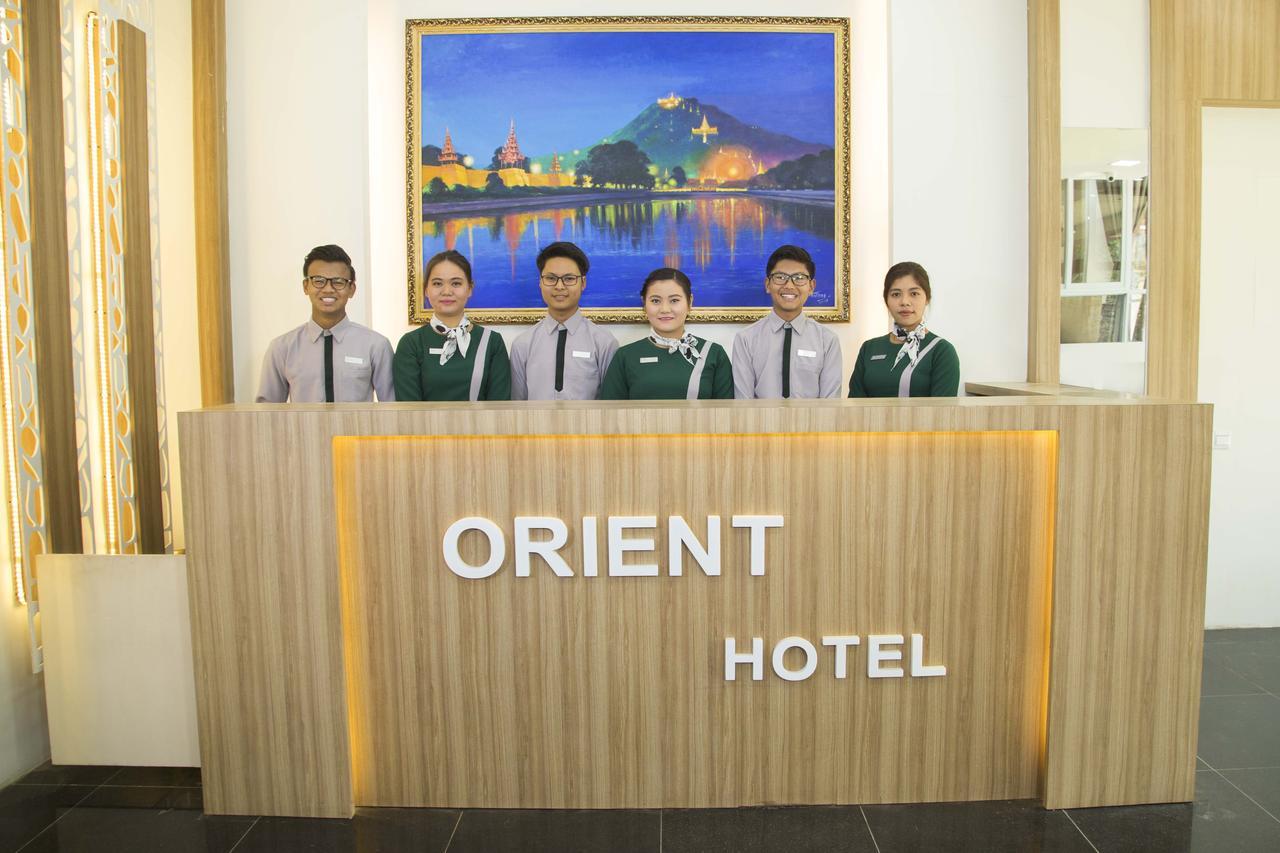 Orient Hotel Mandalay Exteriör bild