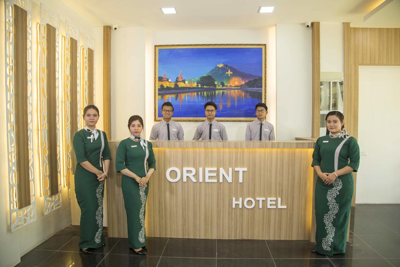 Orient Hotel Mandalay Exteriör bild