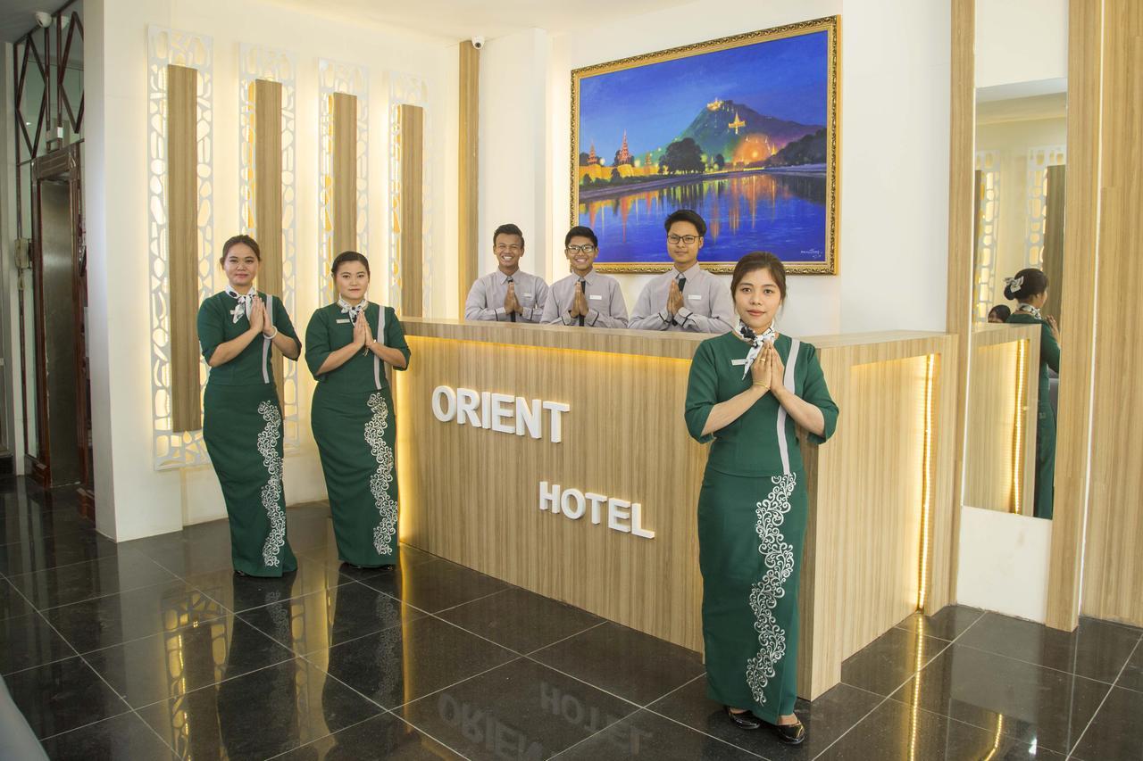 Orient Hotel Mandalay Exteriör bild